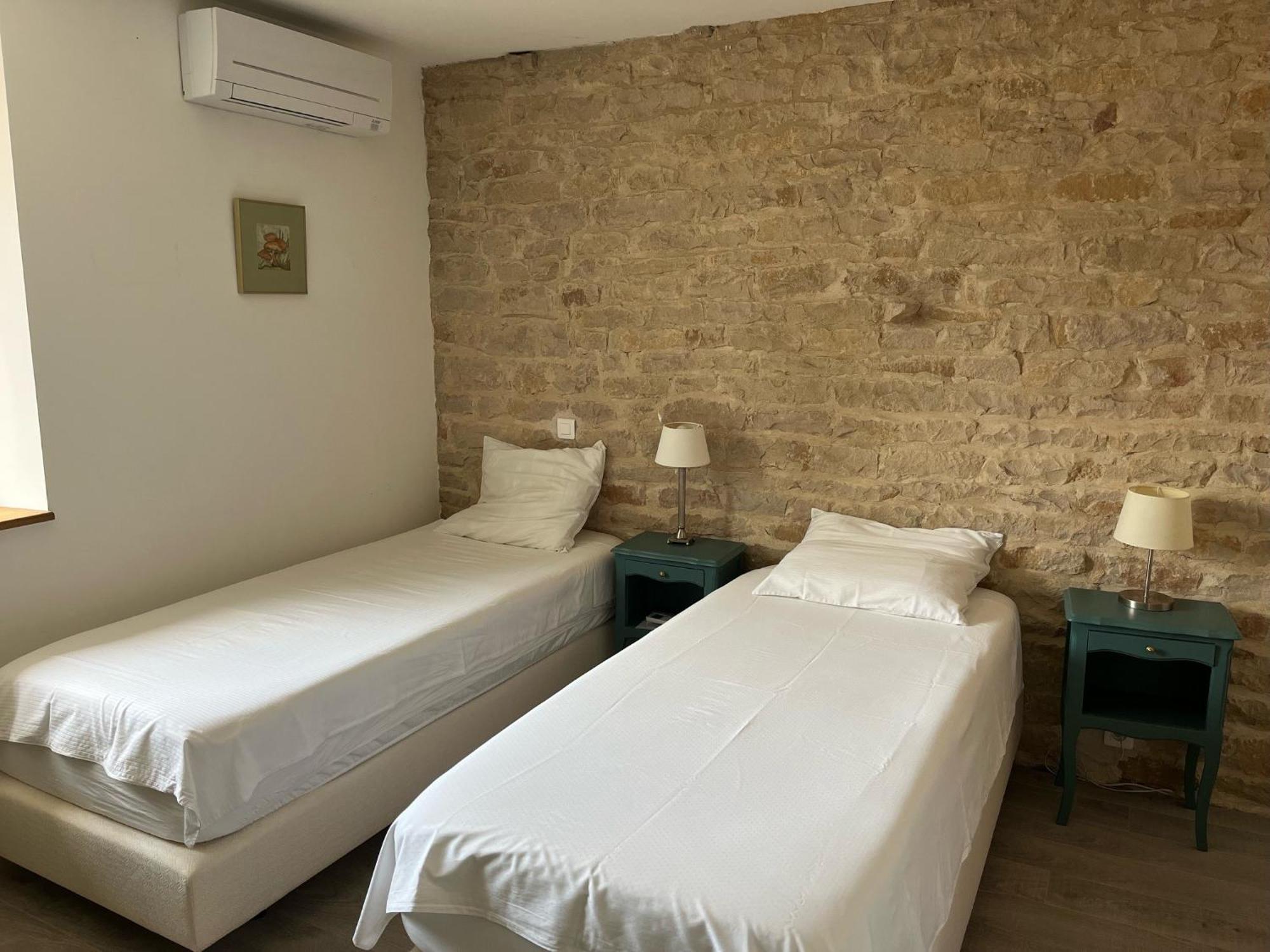 Auberg'Inn Sennecey-le-Grand Екстер'єр фото